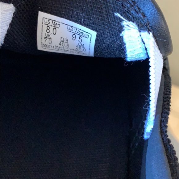 New Vans Slip on Suiting Black/White - Picture 8 of 9